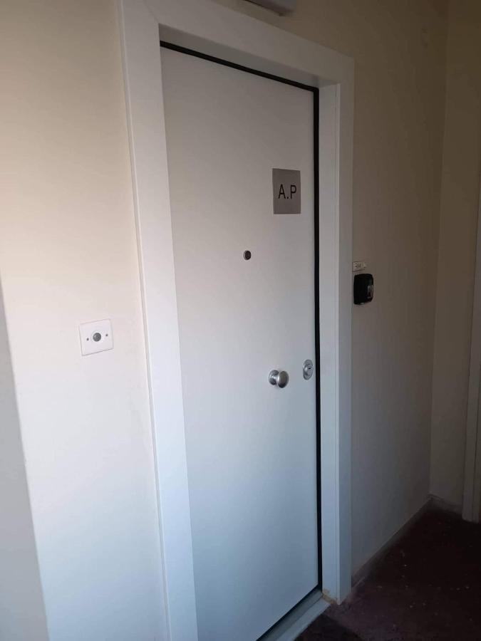 A.P Seaside Apartment อาร์เตมีดา ภายนอก รูปภาพ